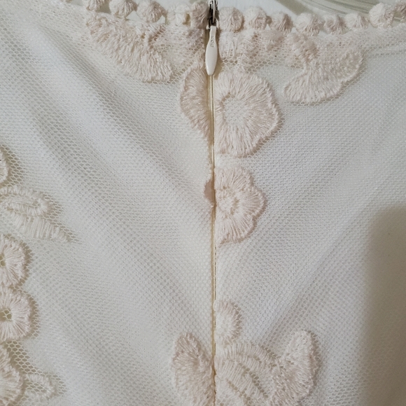 Wedding Dress - Picture 4 of 4